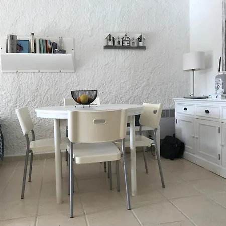 Coquet Mas A Gigaro Apartment *